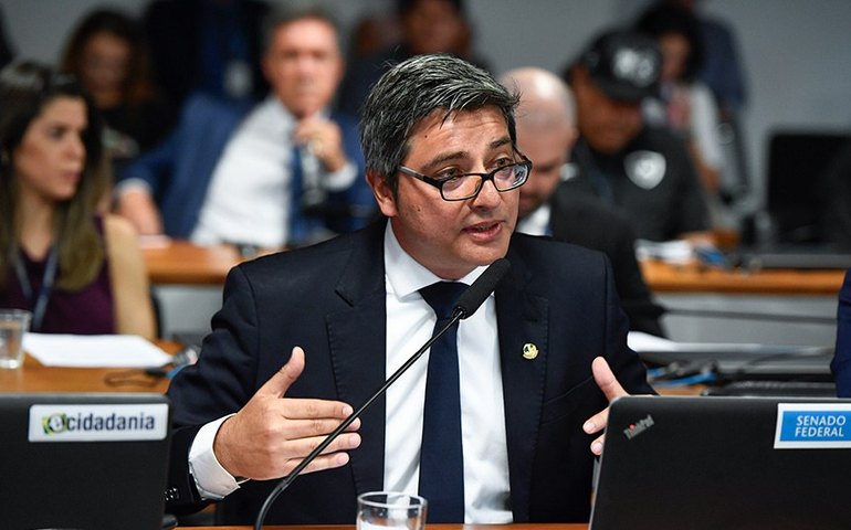 Portinho critica texto da PEC do mandato parlamentar