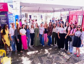 Arapiraca inicia programação do mês da mulher com ação de valorização na Praça Marques da Silva