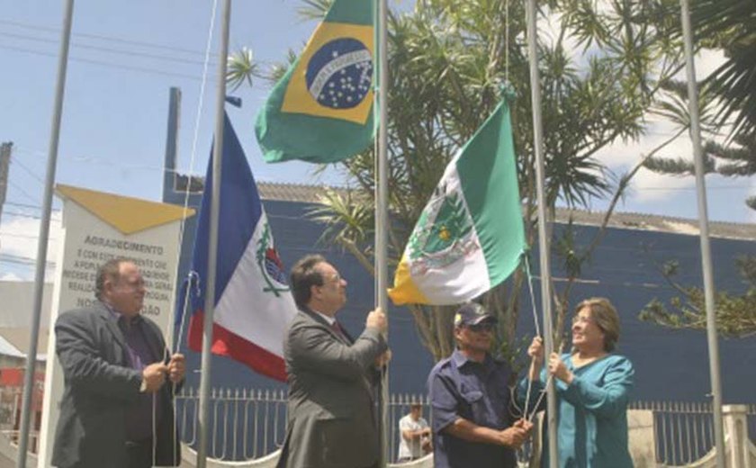 Célia participa da missa de aniversário dos 91 anos de Arapiraca