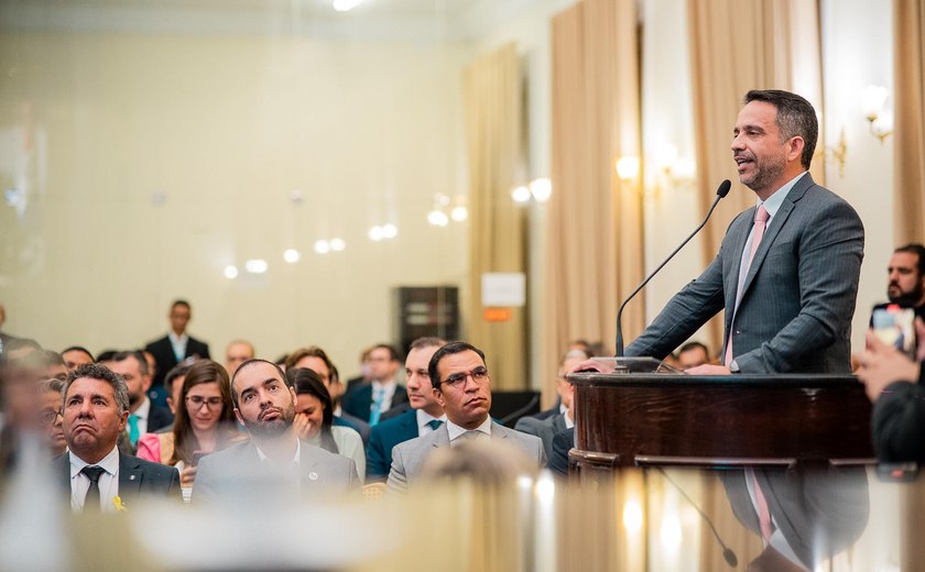 Atuação do Estado na construção da harmonia entre os poderes é reconhecida em solenidade na Assembleia Legislativa