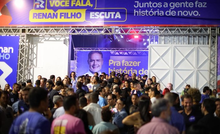 Renan reúne educação para discutir plano de governo