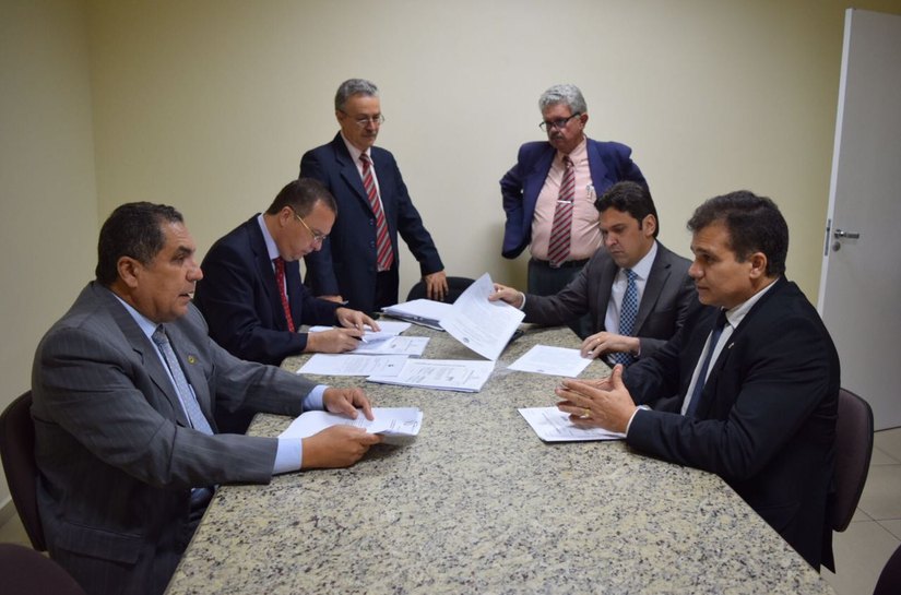 Comissões da ALE aprovam parecer favorável à indicação de Rodrigo Cavalcante para o TC