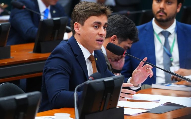 Comissão aprova projeto que prevê política nacional de enfrentamento à violência no ambiente escolar