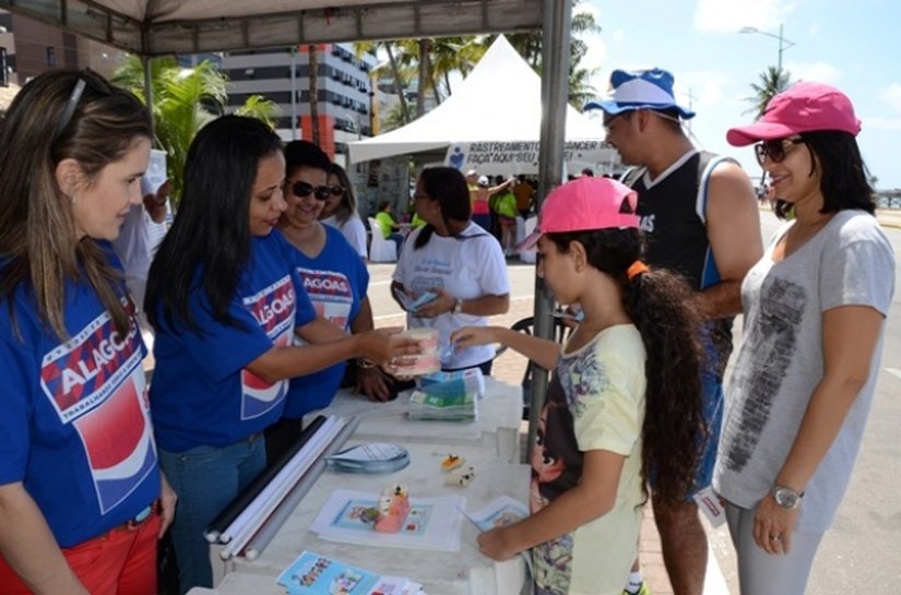 Secretaia de Saúde promove ações para prevenção de doenças bucais