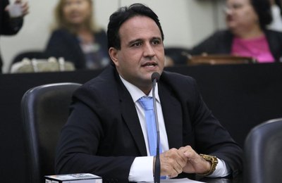 ALE aprova projeto que prioriza mãe com filhos portadores de TEA, ou seus tutores, nos programas habitacionais