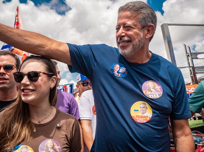 Arthur Lira amplia força e lidera quarta pesquisa consecutiva para o Senado em Alagoas