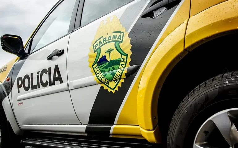 Criança percorre 3 km para buscar ajuda após carro com o pai cair em represa no Paraná