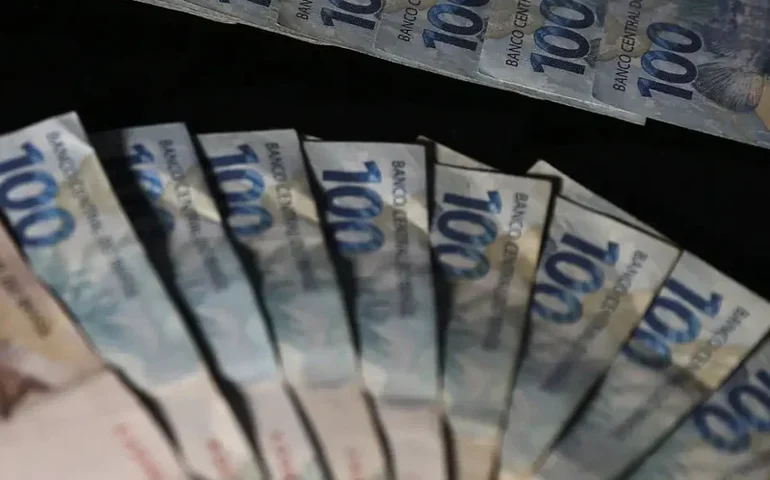 Arrecadação soma R$ 222,117 bi e tem maior resultado para fevereiro desde 2011