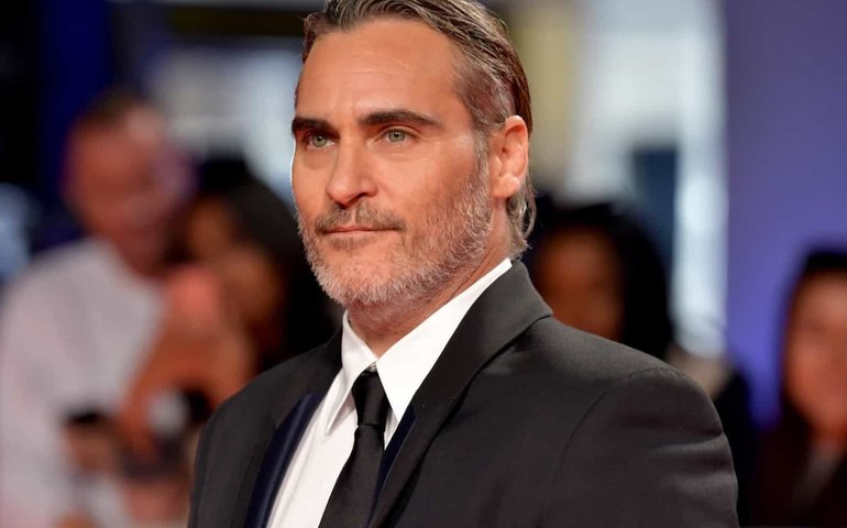 Globo de Ouro: Joaquin Phoenix leva prêmio de melhor ator