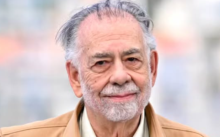 Coppola atualiza estado de saúde após notícia sobre hospitalização