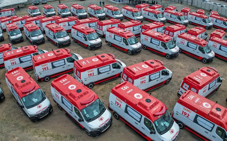 Governo entrega 156 novas ambulâncias para a frota do Samu