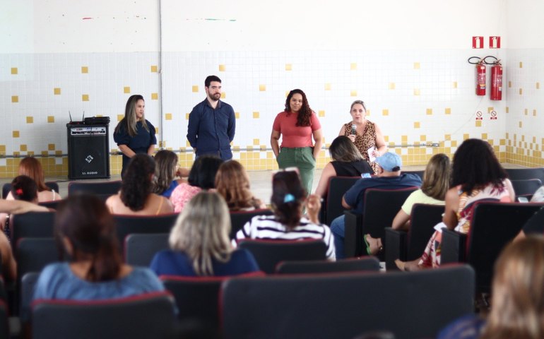 Diretores escolares participam de formação sobre o projeto Conquista Maceió de 2023