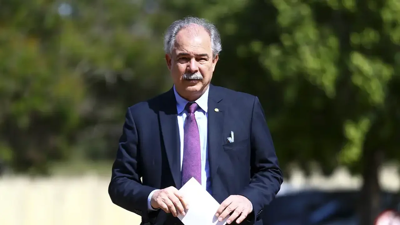 Mercadante: não há inovação econômica sem que o Estado corra risco