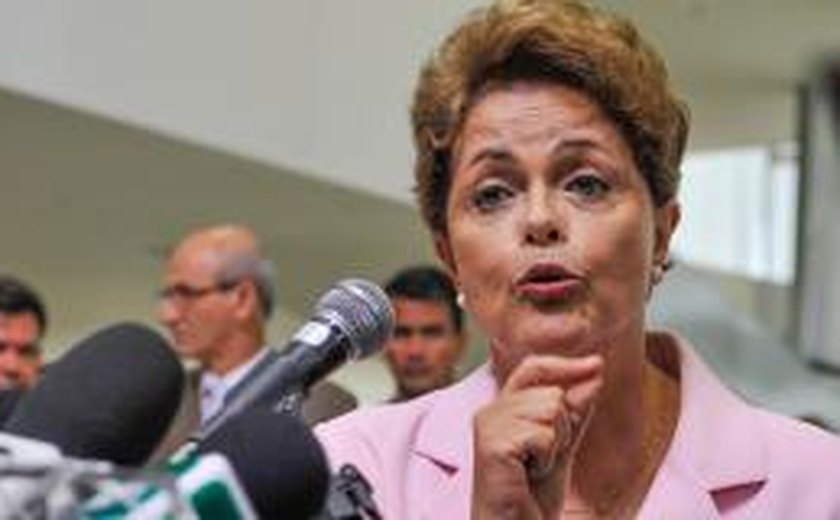 Dilma diz que nomeação para cargo em estatais só compete ao Executivo