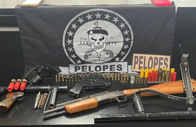 PM prende dois suspeitos com arsenal no município de Palmeira dos Índios