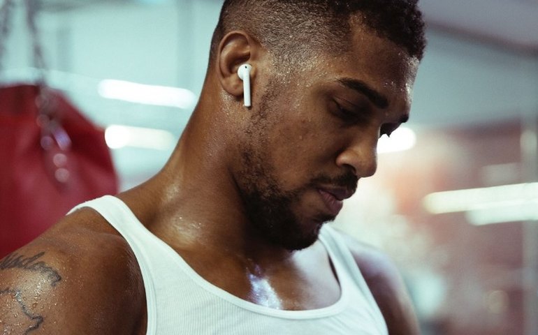 Luta contra Anthony Joshua pagará a Ngannou o dobro de duelo contra Tyson Fury; veja valores