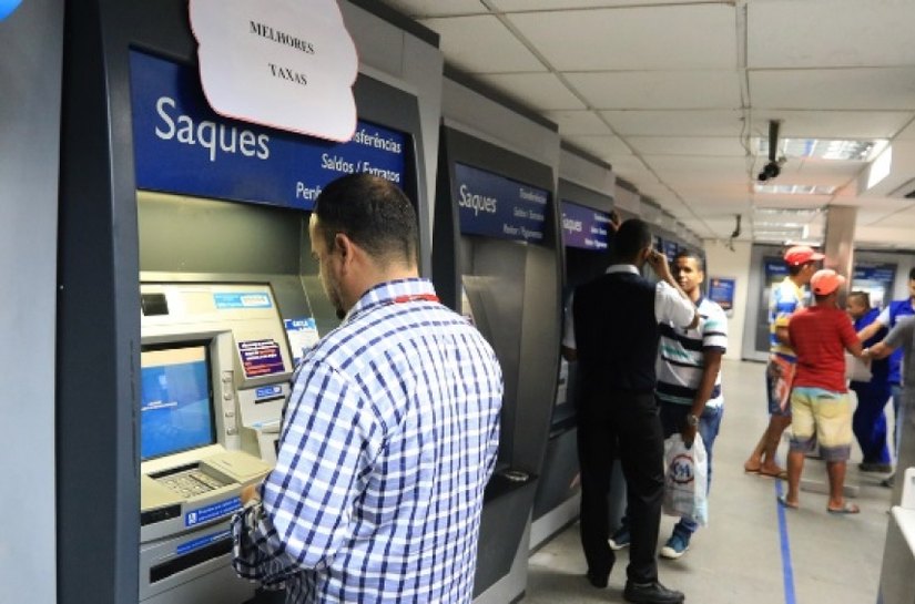 Governo inicia pagamento dos salários de novembro nesta quarta-feira (30)