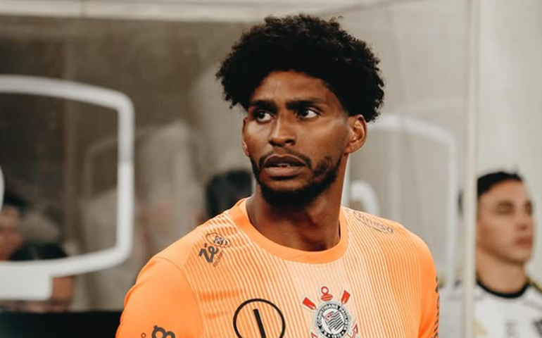 Sem Hugo Souza, Corinthians encara o Vitória de olho em sair da mesmice no Brasileirão