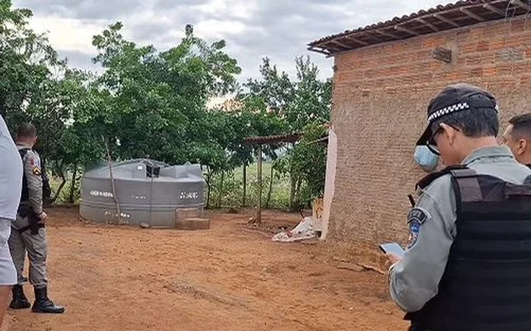 Convidado para dormir após bebedeira, jovem é assassinado a facadas por amigo em Craíbas