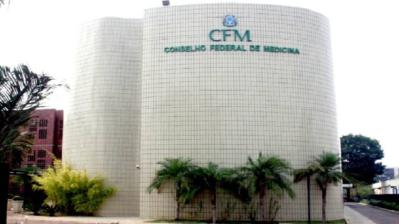 CFM restringe uso de Cannabis medicinal e veta palestras de médicos sobre o tema