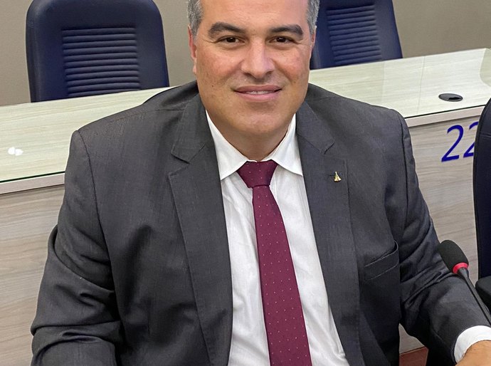 Projeto de Lei (PL) que estabelece obrigatoriedade do nivelamento de tampões avança na Câmara