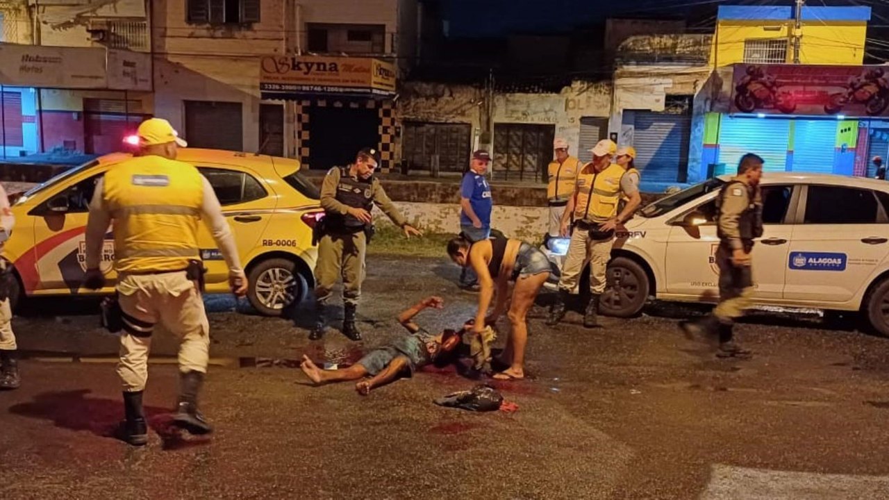 Ronda no Bairro atende homem em situação de rua vítima de tentativa de homicídio