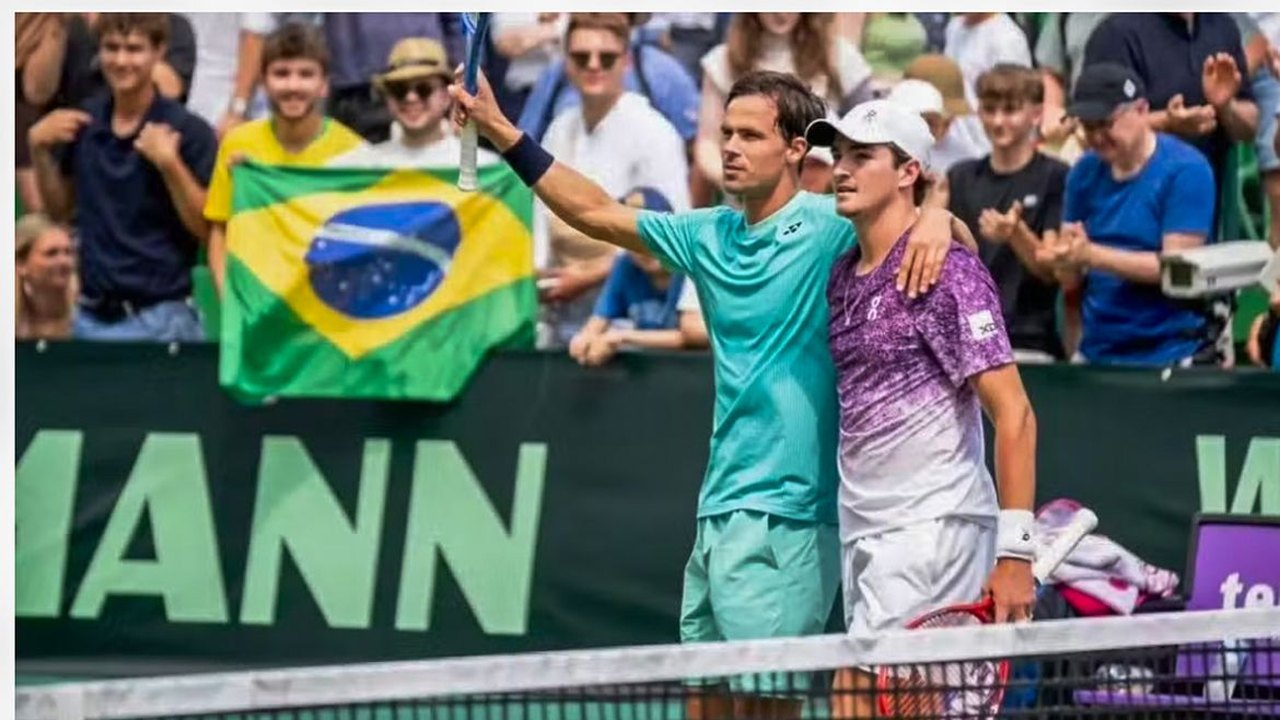 João Fonseca é vice-campeão nas duplas do ATP 500 de Halle