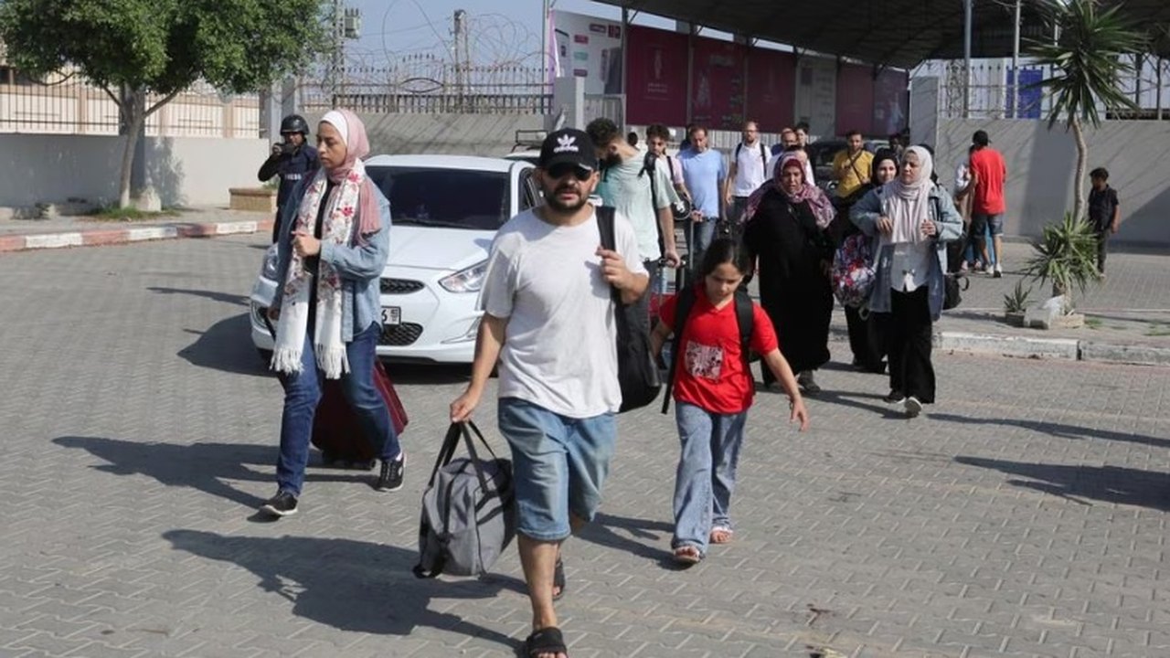 Governo espera retirar brasileiros de Gaza nos próximos dias após acordo entre Israel e Egito