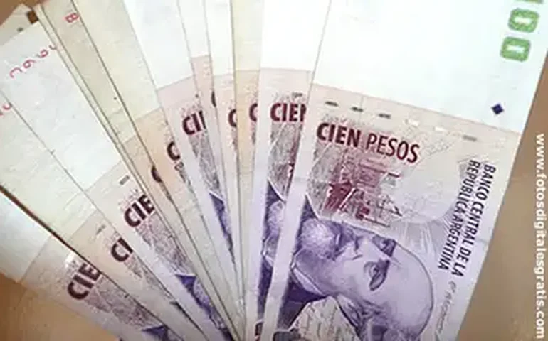 Inflação na Argentina vai a 143% às vésperas das eleições, no maior patamar em 30 anos