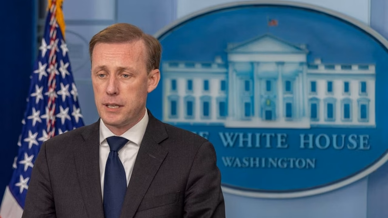 Sullivan se encontra com ministro chinês em Pequim e diz que Washington não quer conflito