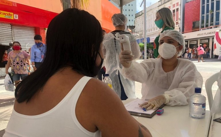 Covid-19: Em 7 dias, barreiras sanitárias no Centro atendem quase 1.700 pessoas