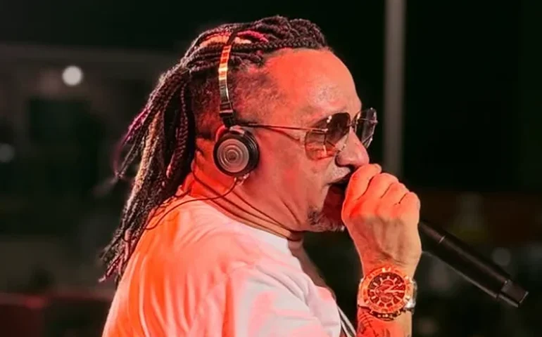 Morre Kinho do Rodo, cantor da banda O Rodo da Bahia, aos 45 anos
