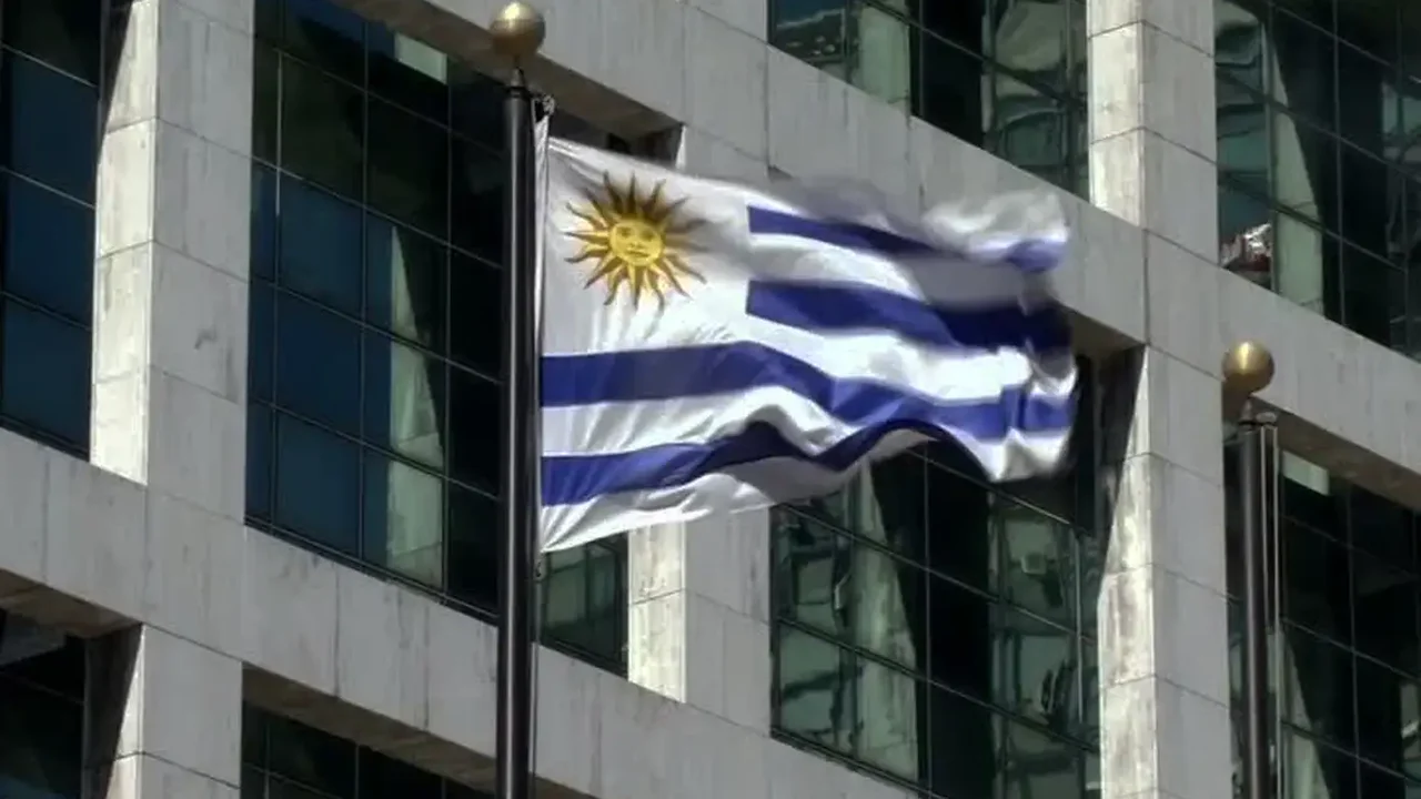 Lição da ditadura explica polarização saudável, diz chanceler do Uruguai
