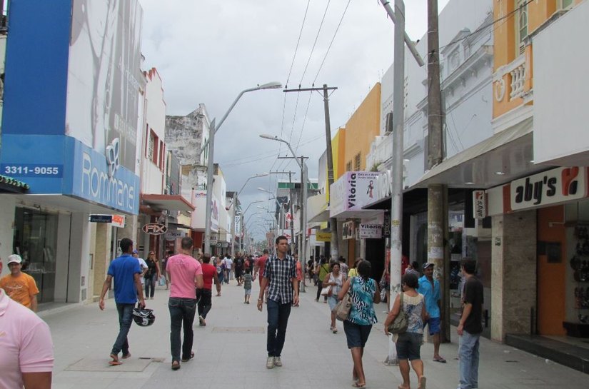 Percentual de consumidores com conta em atraso e inadimplentes recua