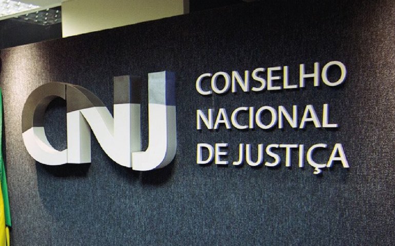 CNJ forma maioria para rejeitar recurso de Marcos Scalercio