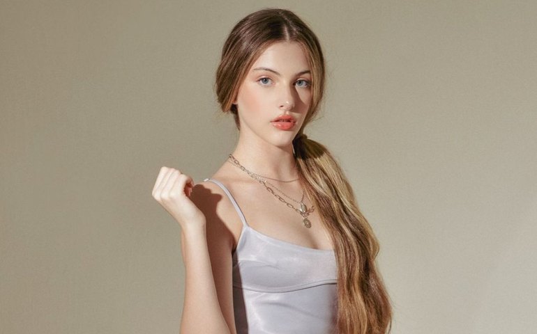 Bia Brumatti interpreta Louisa no musical 'A Noviça Rebelde', que estreia no Rio