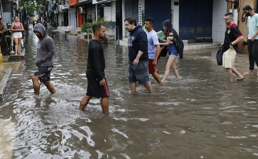 Governo antecipa benefícios previdenciários a atingidos pelas chuvas