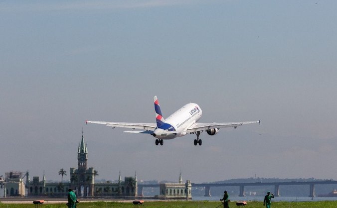 Brasil vem registrando números históricos na aviação e no turismo