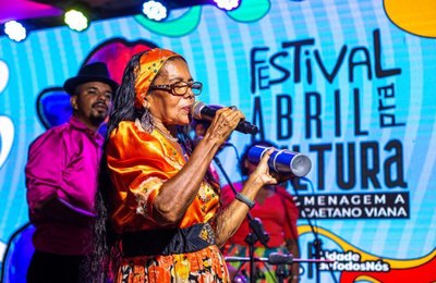 Último final de semana do Festival Abril Pra Cultura agita o bairro do Pontal