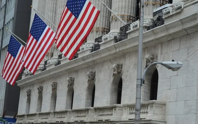 PMI de serviços dos EUA medido pelo ISM avança a 50,8 em junho