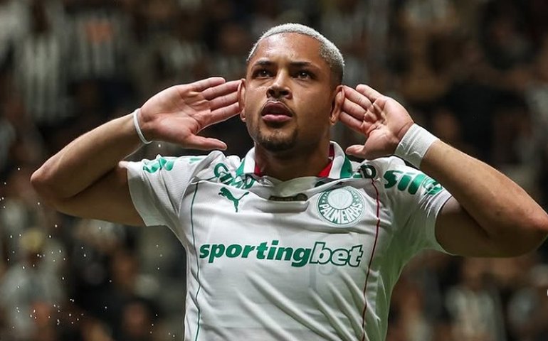 Vitor Roque treina com o grupo e Palmeiras conta com Martínez em última atividade antes da decisão