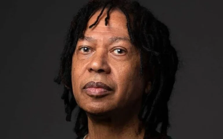 Djavan presta homenagem emocionada ao conterrâneo Hermeto Pascoal, que faleceu no sábado (13)