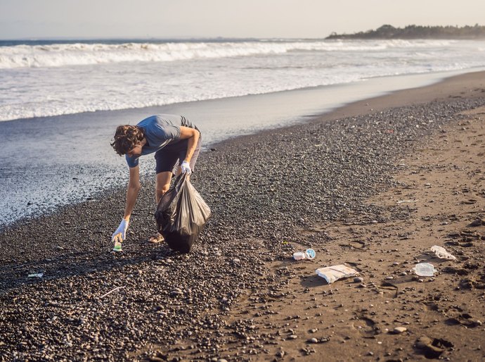 Dá para entrar no mar? Buscas sobre praias impróprias para banho crescem em 243%, aponta pesquisa