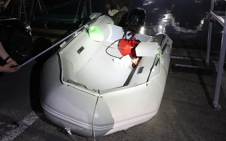Dissidente chinês está sob custódia sul-coreana após uma fuga arriscada em um bote inflável.