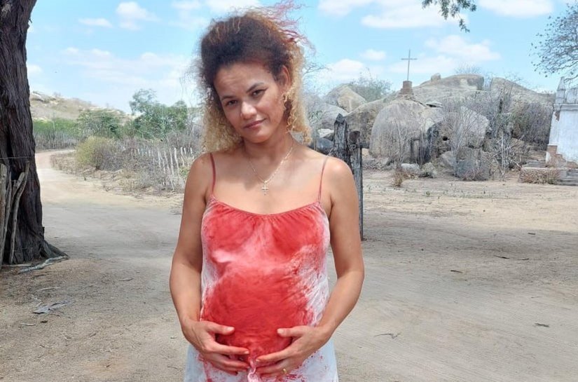 Da escola para a telinha: servidora da rede estadual de Educação integra elenco da série “Cangaço Novo”