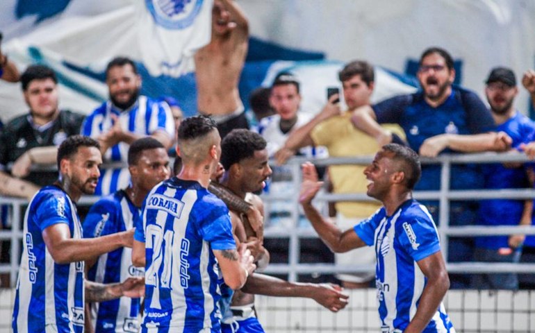 CSA ganha de virada do Pouso Alegre e se aproxima do G-8