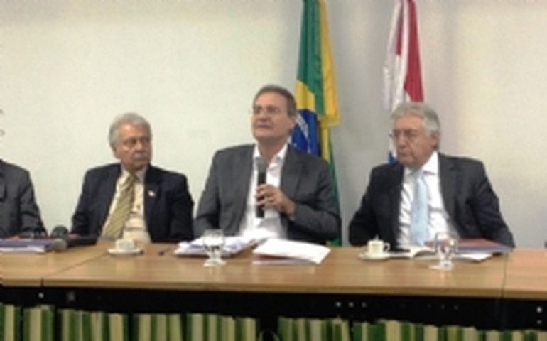 Renan garante apoio para votação rápida da lei do Supersimples no Senado