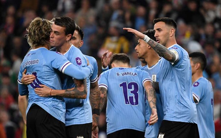 Ex-goleiro da Argentina é demitido de TV espanhola por fala racista contra jogador do Barcelona