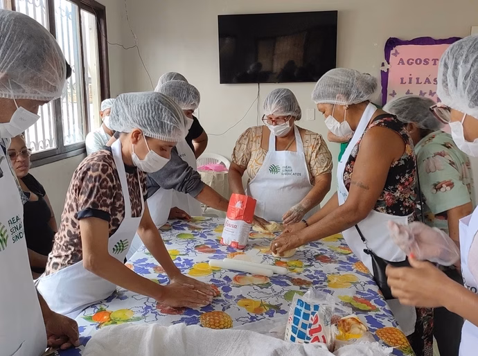 Setembro Amarelo: Curso ensina a produzir pães e funciona como atividade terapêutica para usuários do CAPS de Penedo