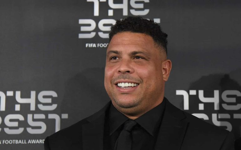 Ronaldo conta como Zico o influenciou a treinar para chutar com a perna esquerda